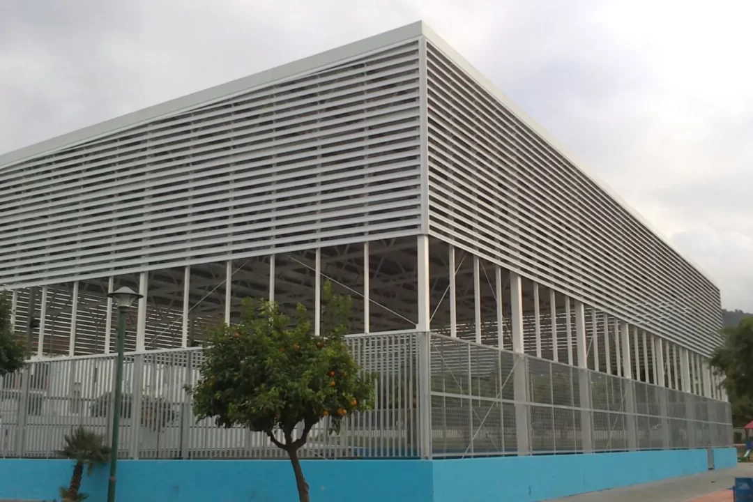 Urbanización y construcción pista deportiva en calle Eduardo Palanca